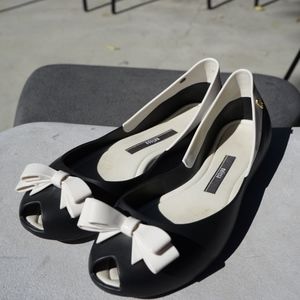 Melissa open toe black and white flats
